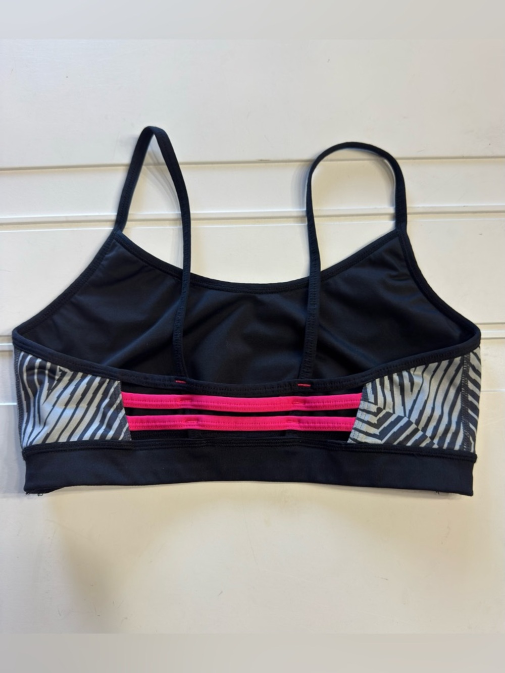 Z by Zella Womens Sz M Black Pink Geometric Unpadded Sports Bra Athletic - Picture 4 of 5